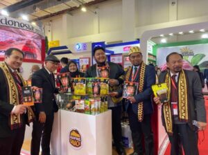 Produsen Keripik Kulit Ikan "Rafins Snack" Mendunia Berkat KUR BRI dan Partisipasi di Pameran