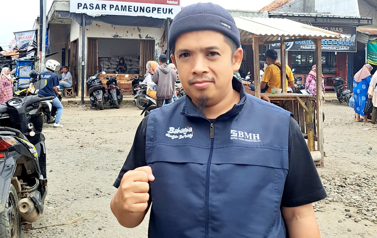 Tim BMH Antar Hewan Kurban ke Pedalaman Garut