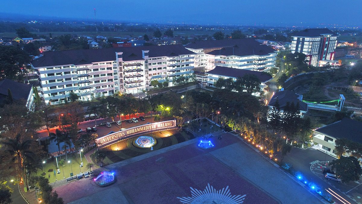 UMM kembali menghadirkan beasiswa menarik, Beasiswa Bakti untuk Bangsa yang menawarkan potongan 100% biaya kuliah semester pertama.