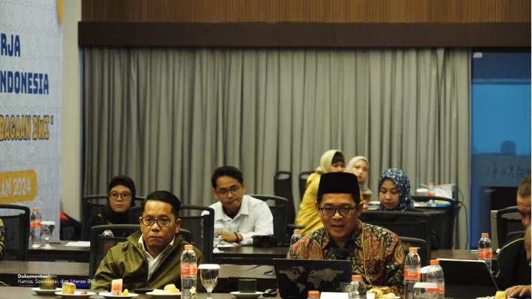 Menggerakkan Indonesia Berwakaf : Menyadarkan Potensi dan Membangun Kesejahteraan Bersama