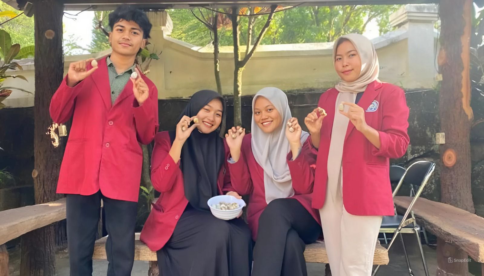 empat mahasiswa dari program studi Peternakan Universitas Muhammadiyah Malang (UMM) berhasil mengembangkan inovasi dalam budidaya telur