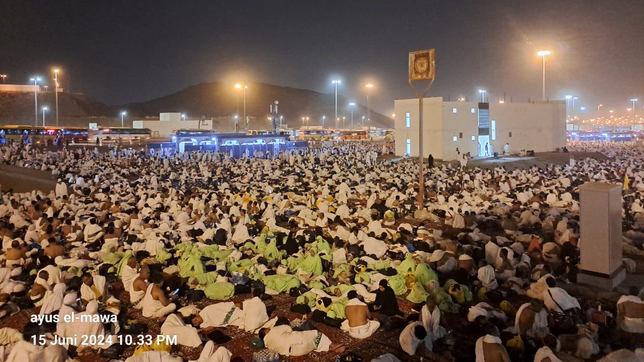 Murur: Inovasi "Ijtihad" Cerdas di Tengah Keramaian Muzdalifah, Catatan Haji Perempuan