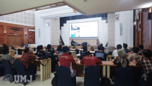 Himpunan Mahasiswa Teknik Industri UMJ Gelar Seminar Kewirausahaan