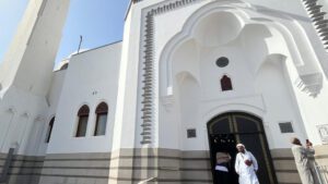 Menjelajahi Pesona Masjid Bani Salim "Al Jum'ah" di Madinah