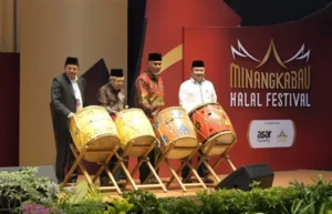 Minangkabau Halal Festival: Memperkaya Otonomi Daerah dan Ekonomi Syariah di Sumatera Barat