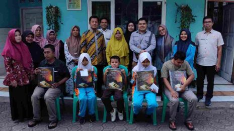 LAZISWAF Pesantren Al Hilal Sukses Menyalurkan Wakaf Quran Braille di Ciamis