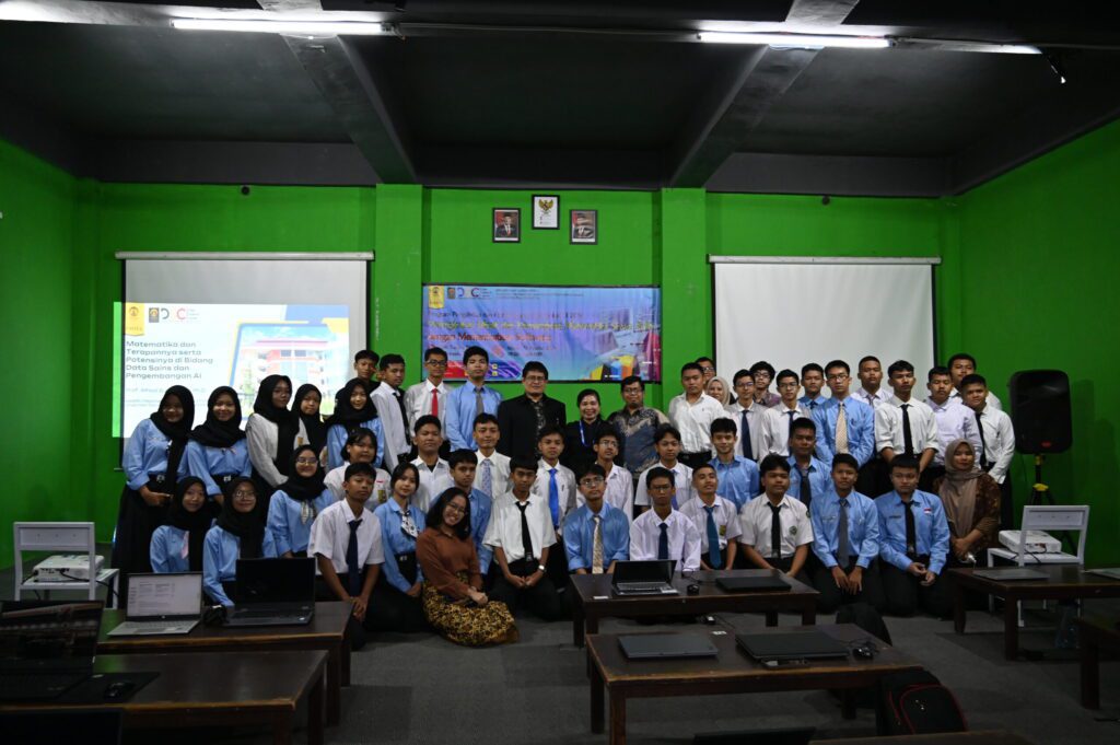 LST DSC, Dosen, dan Mahasiswa Matematika FMIPA UI Gelar PPM UI 2024