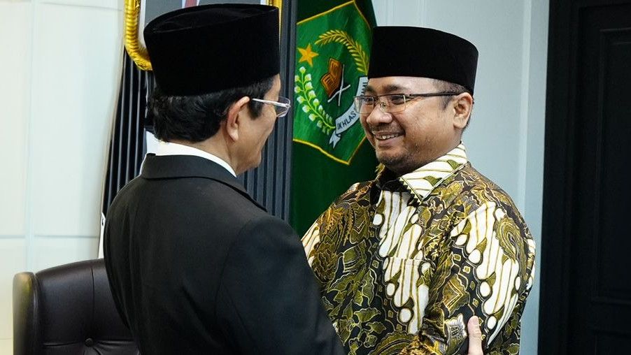Gus Yaqut dan Nasaruddin Umar Saling Beri Penghormatan dalam Serah Terima Jabatan Menteri Agama