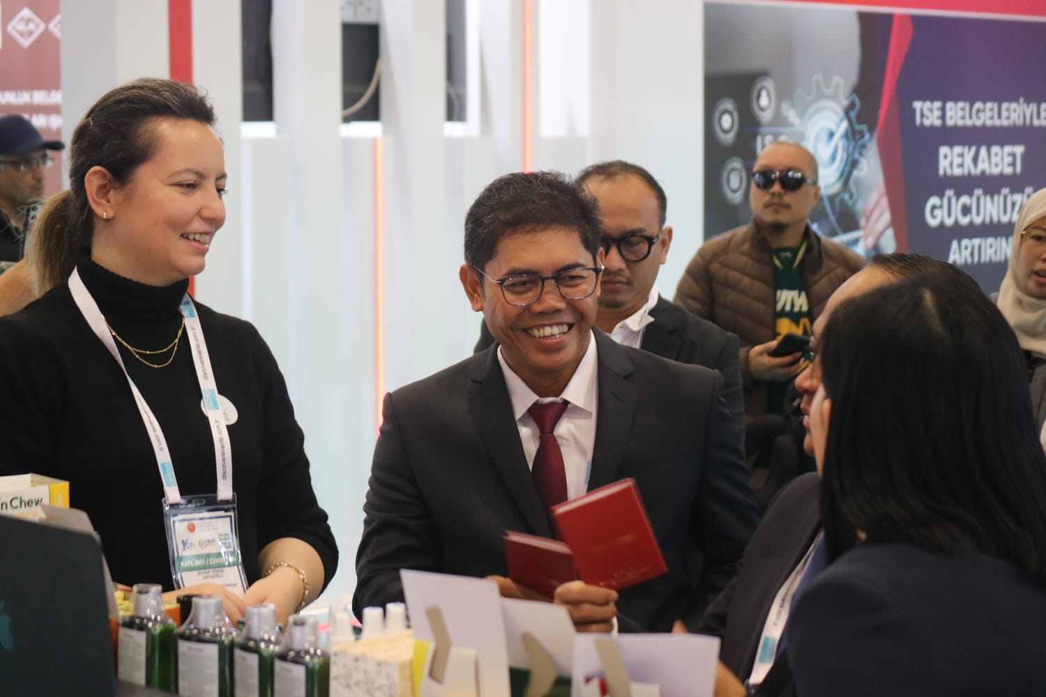 Indonesia Gemparkan Halal Expo Turki 2024 dengan Pesona Produk Halalnya