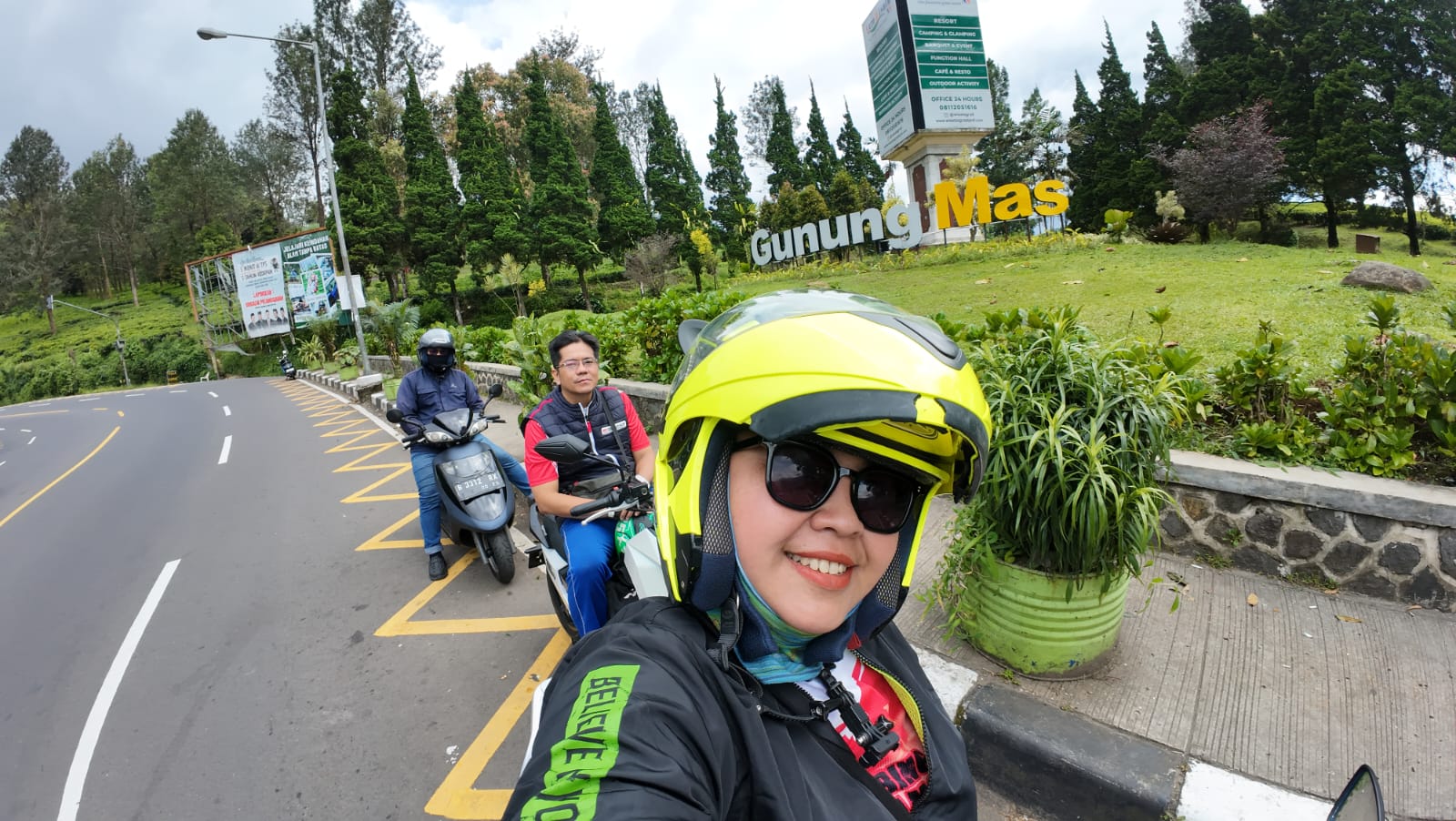 Serunya Riding Motor Listrik Plus Baksos