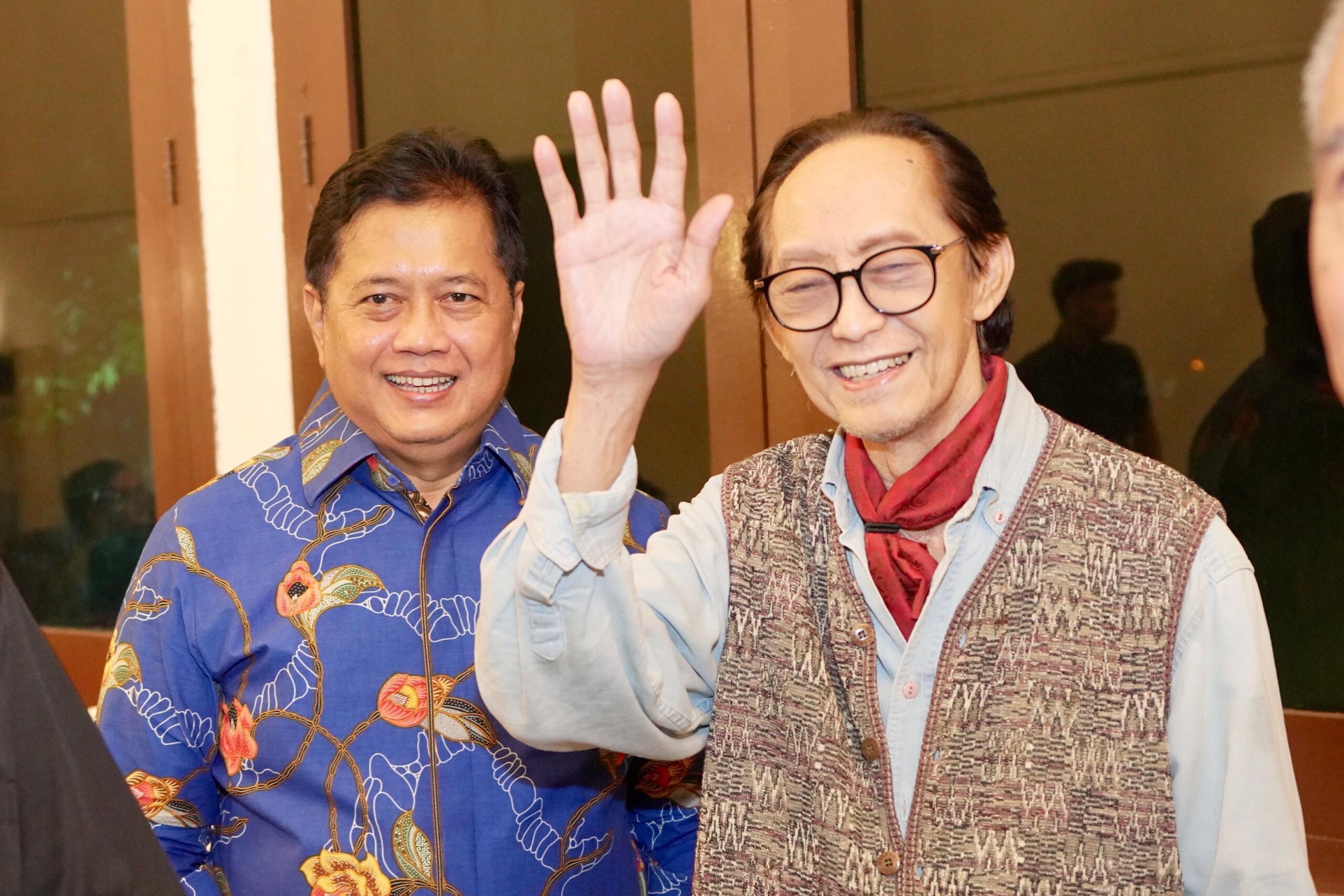 Pentas Barong’s Band, Wamen Viva Yoga: Mas Eros Djarot itu Seniman Legend