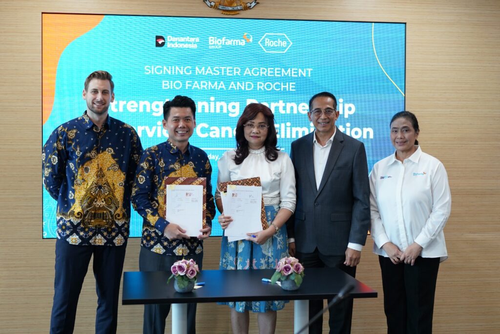 Bio Farma dan Roche Indonesia Jalin Kerja Sama Strategis Kembangkan Alat Kesehatan Produksi Lokal untuk Memperluas Deteksi Kanker Serviks