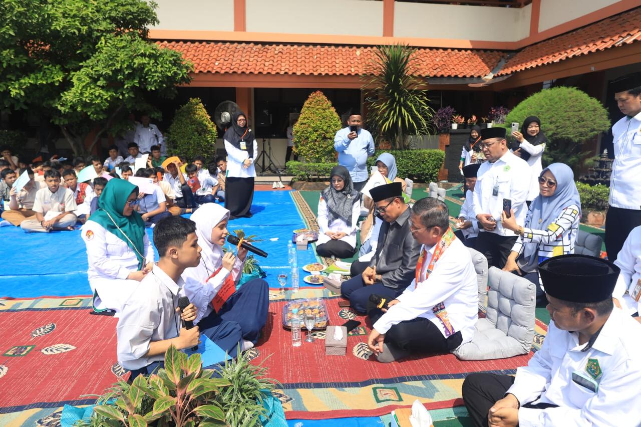 Hafal 30 Juz, Dua Siswa Disabilitas Bikin Haru Matsama MAN 11 Jakarta