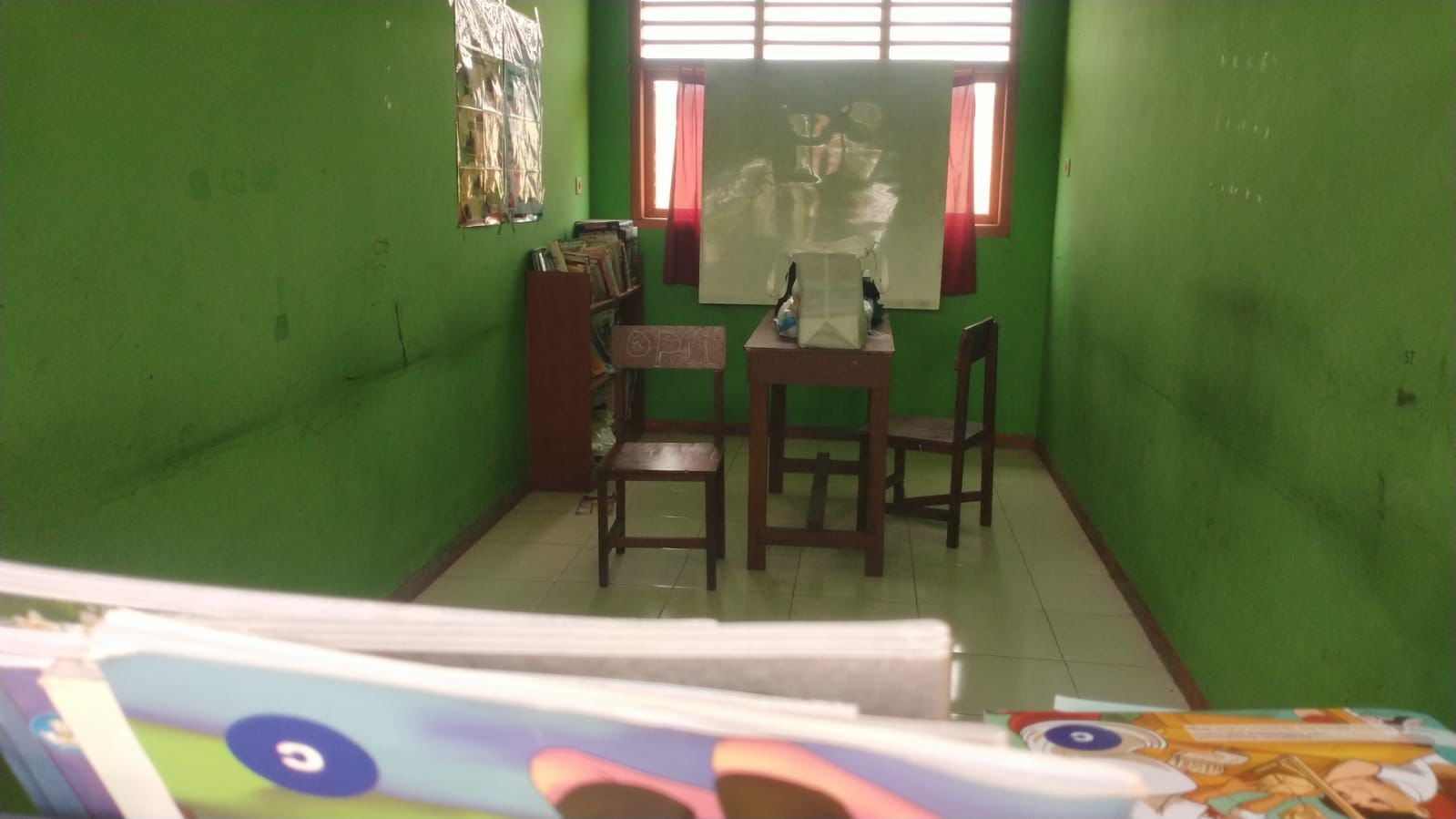 Dari Ruang Kelas Sempit, Menuju Indonesia Emas: Mari Bantu Anak Babakan Wujudkan Mimpi