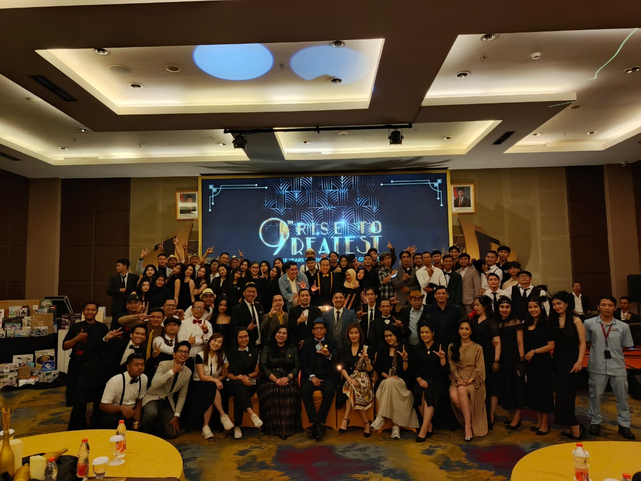 semangat 'Rise to Greatest' merupakan hasil dari budaya kerja kolaboratif yang telah dipupuk selama sembilan tahun