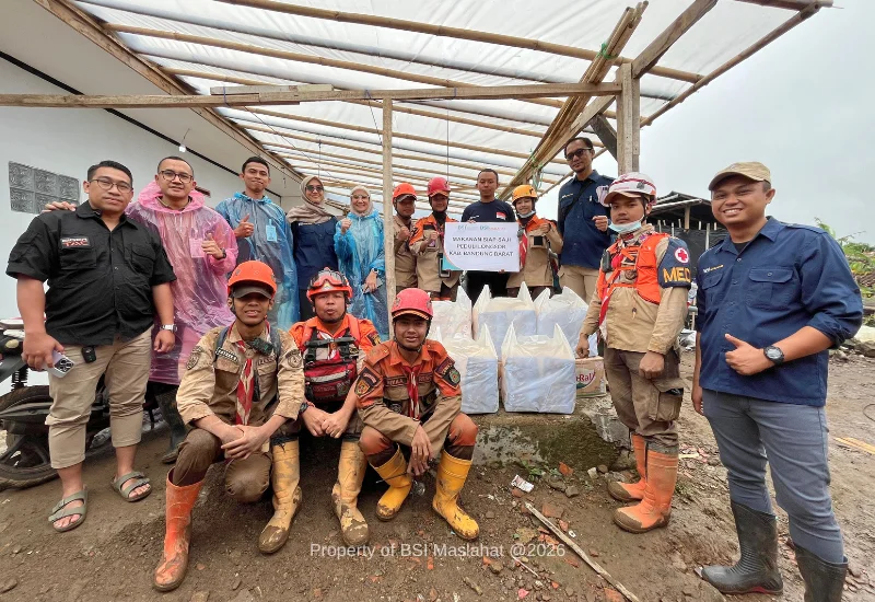 BSI Maslahat Salurkan Ribuan Paket Makanan untuk Relawan SAR