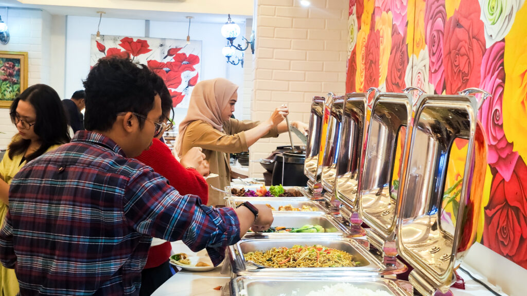 "Ramadan 1447 H: 1O1 URBAN Jakarta Thamrin Sulap Momen Berbuka Jadi Tradisi ala Sultan"