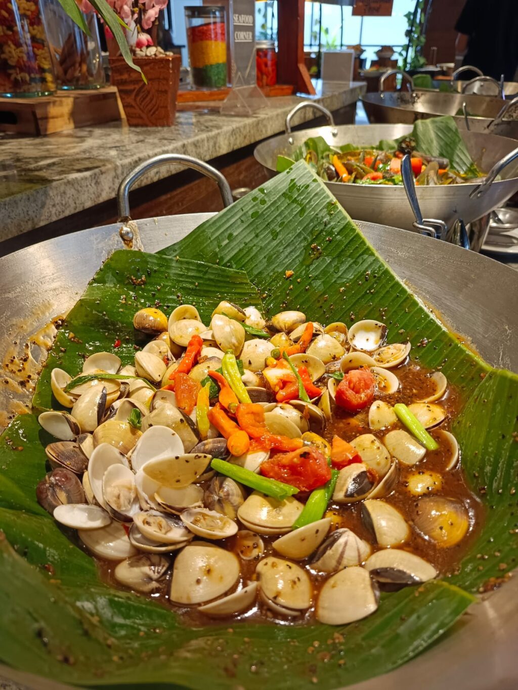 Rasakan Keajaiban Berbuka: Kuliner Bintang Lima dan Tiket Menuju Tanah Suci