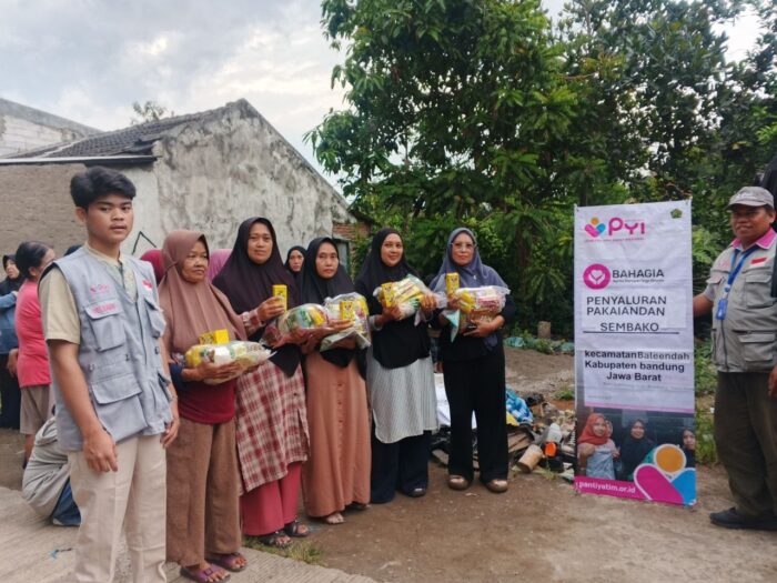Cerita dari Baleendah: Saat PYI Hadir Bawa Sembako & Al-Qur’an untuk Dhuafa